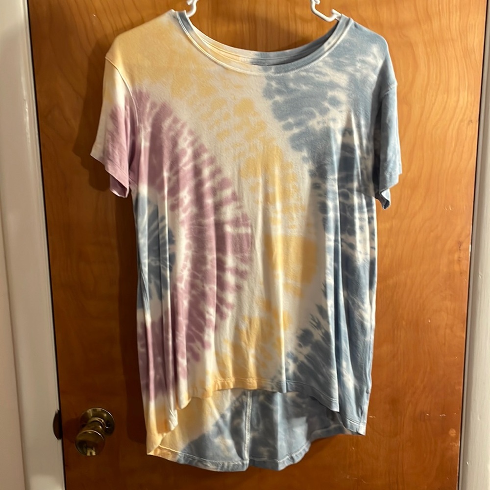 American Eagle, soft & sexy tie dye tee!